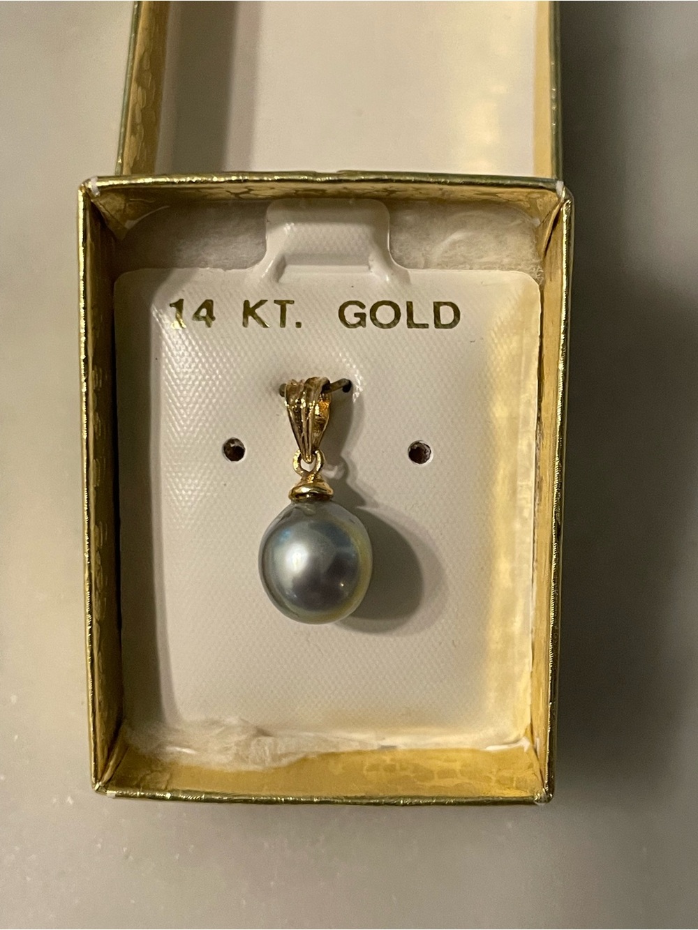 14K Gold Tahitian Black Pearl Pendant - Picture 2 of 6